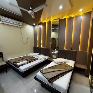 Triple Room Fan